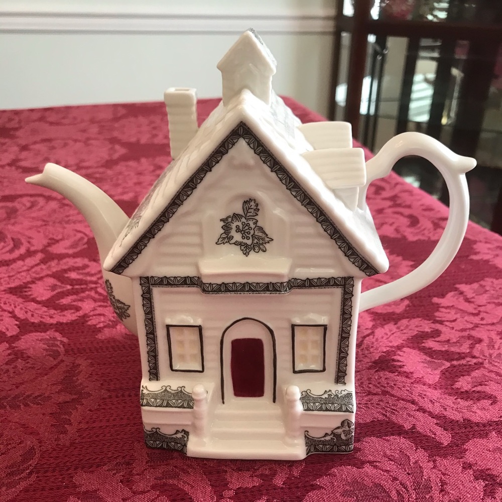 Johnson Brothers Village House Teapot - Picture 1 of 6